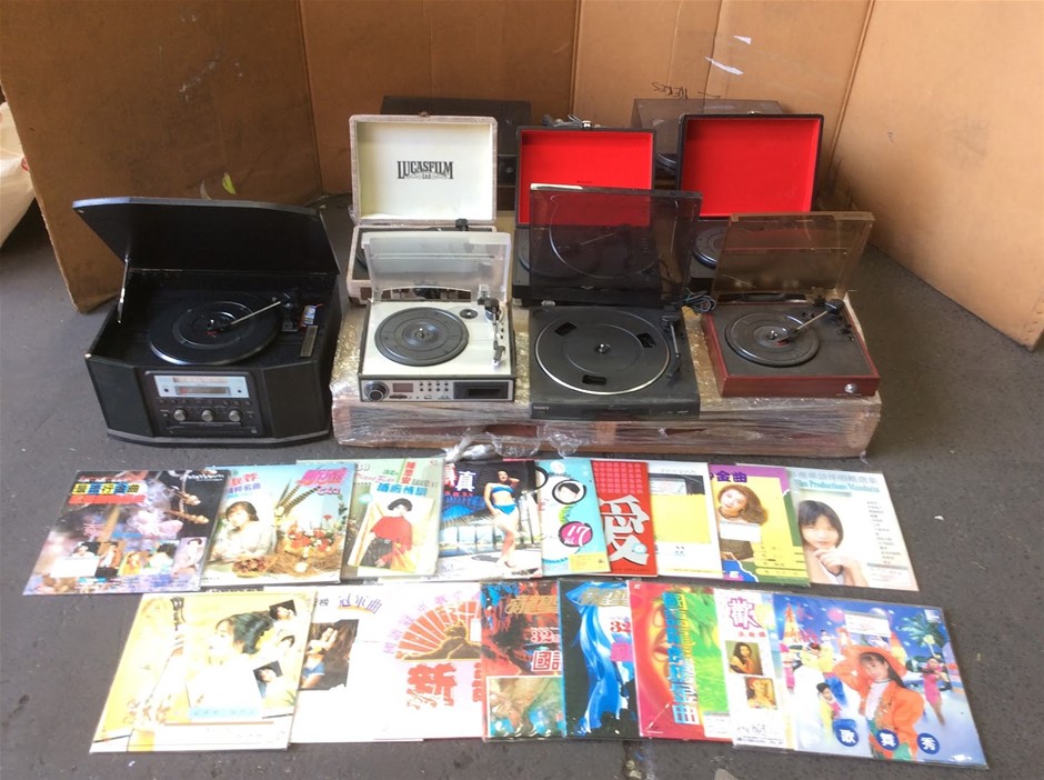 Mixed Turntables & Vinyl Records Bundle