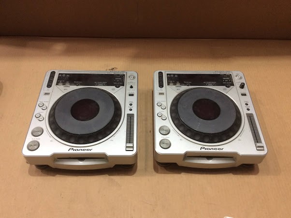 Pioneer CDJ-800MK2 Compact Disc Player (Lot of 2)