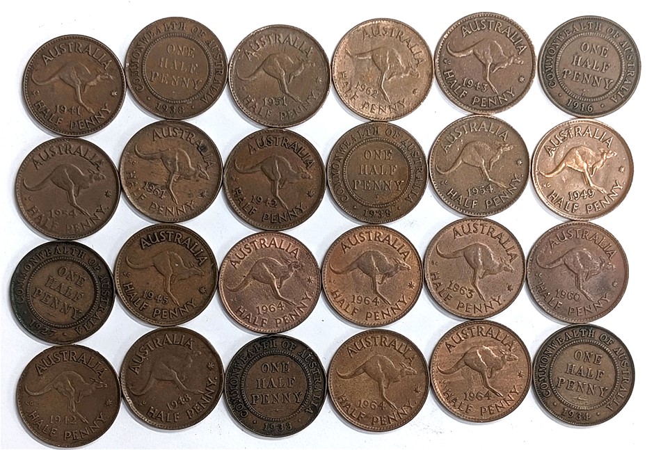 Coin collection of two dozen AUSTRALIA Half Penny Coins