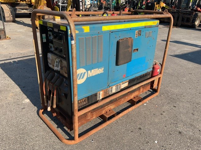 Miller Big Blue 800 Duo Air Pak Generator Welder