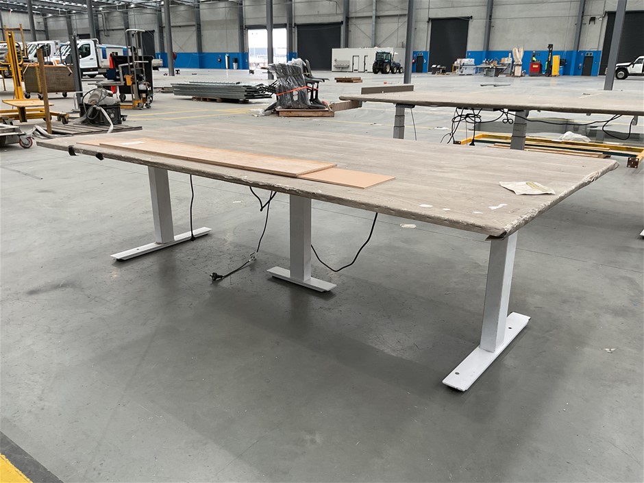 Height Adjustable Desk