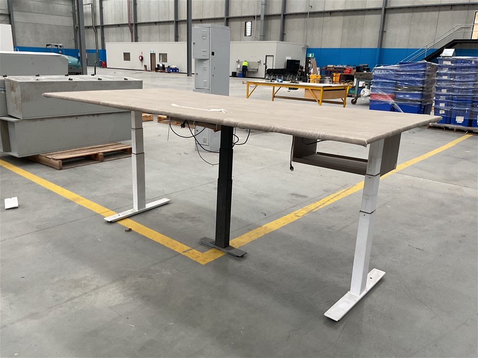 Height Adjustable Desk