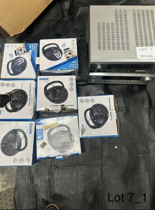 END OF LEASE SALE: Mixed lot of electrical goods including