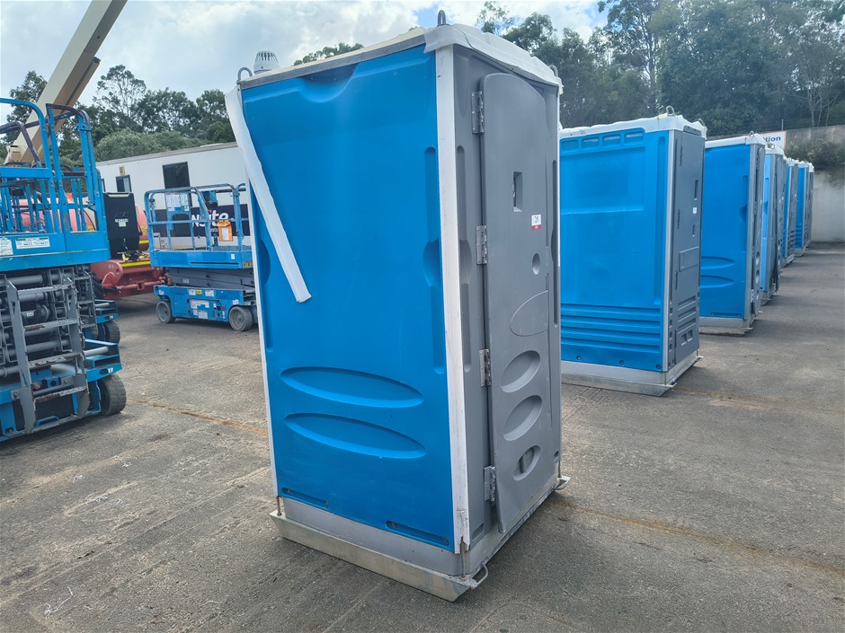 Portable Toilet - Fresh Water Flush - Forest Lake