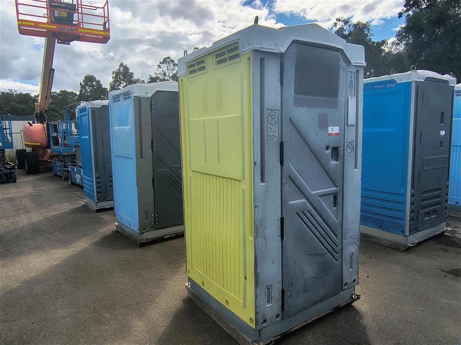 Portable Toilet - Fresh Water Flush - Forest Lake