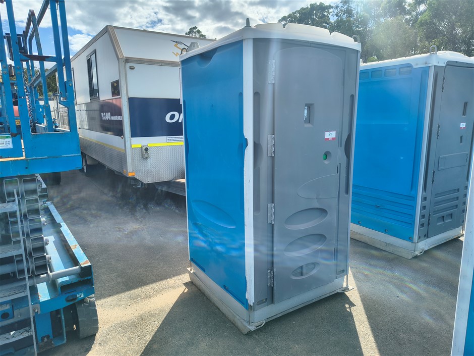 Portable Toilet - Fresh Water Flush - Forest Lake