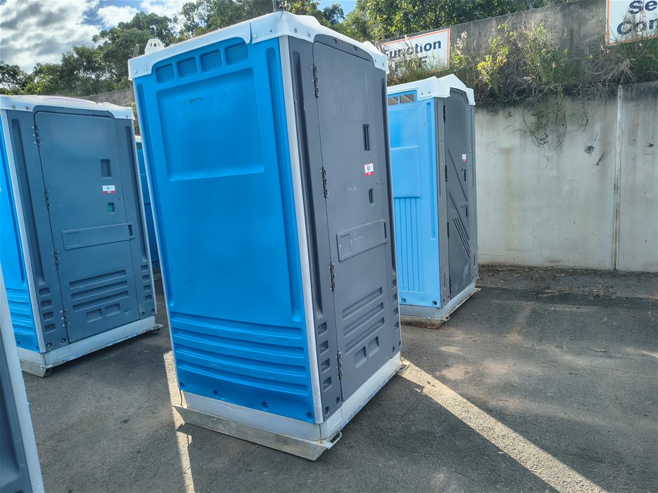 Portable Toilet - Fresh Water Flush - Forest Lake
