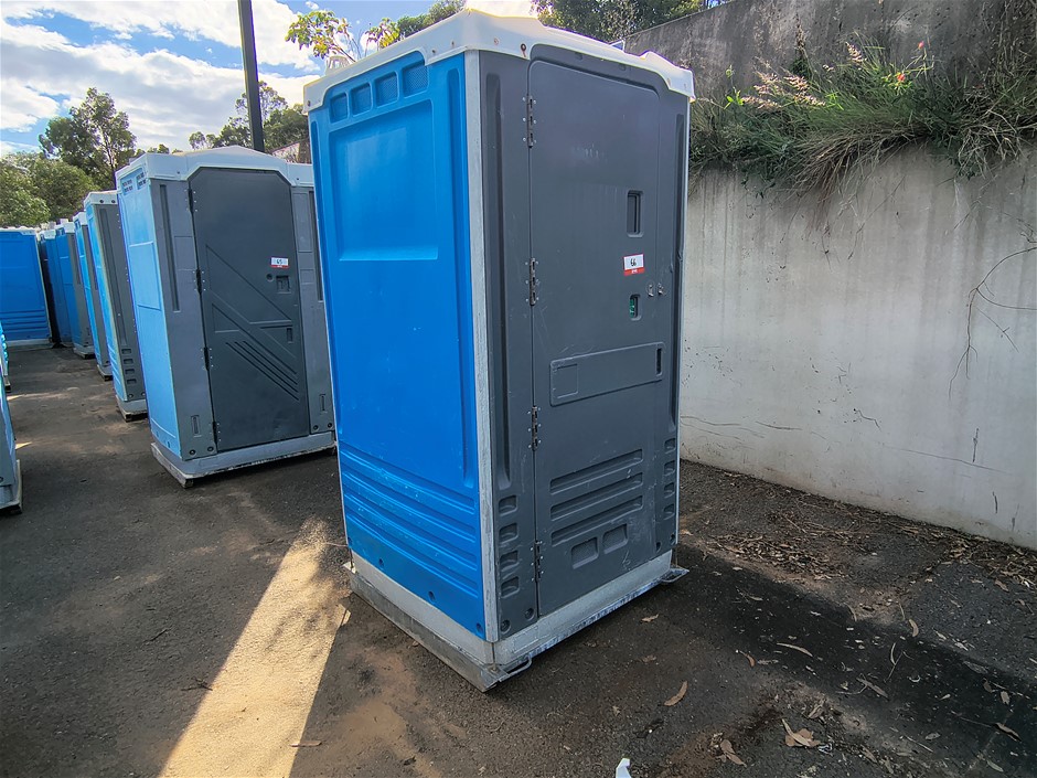 Portable Toilet - Fresh Water Flush - Forest Lake