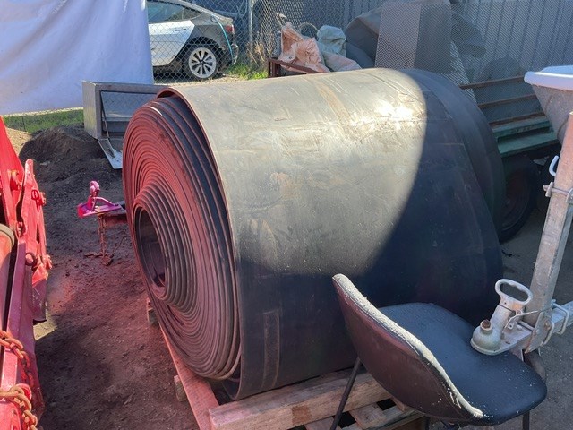 <p>Roll Of Rubber Conveyor Belt</p>