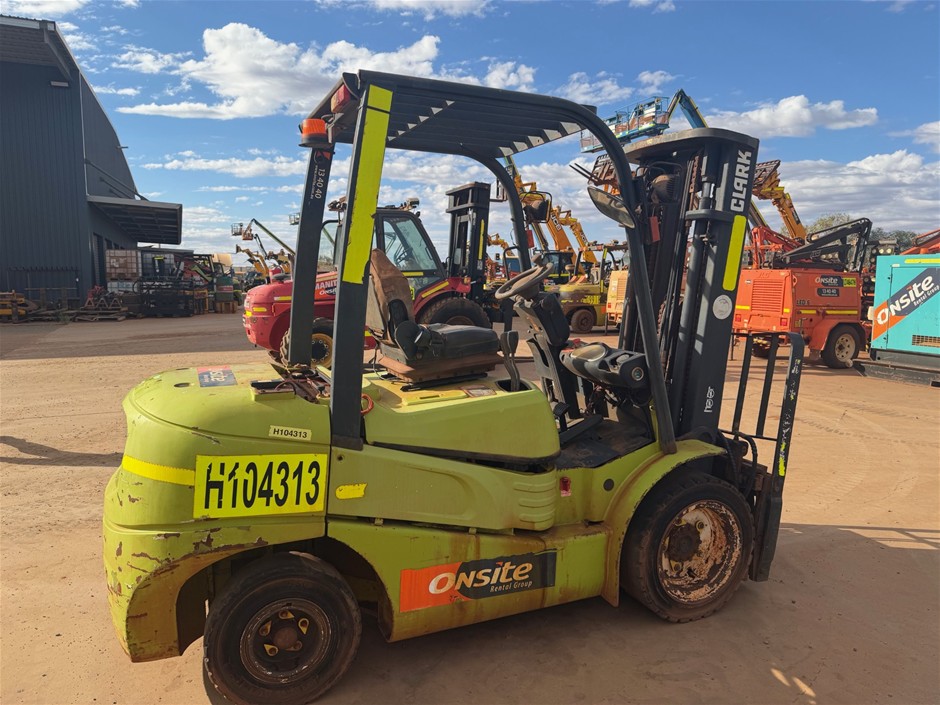 2017 CLARK GTS30D Forklift - 2.5t - 3.0m - Diesel - Newman