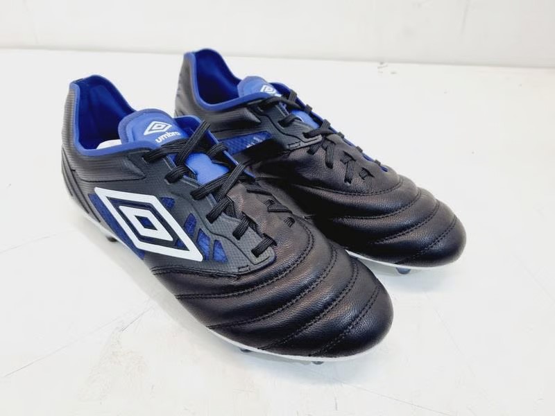 UMBRO Tocco IV Pro Fg Mens Size: US 9.5
