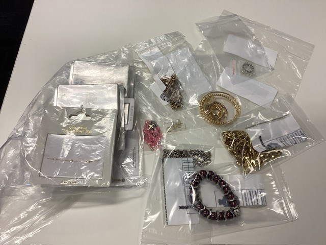 <p>Assorted Jewellery </p>