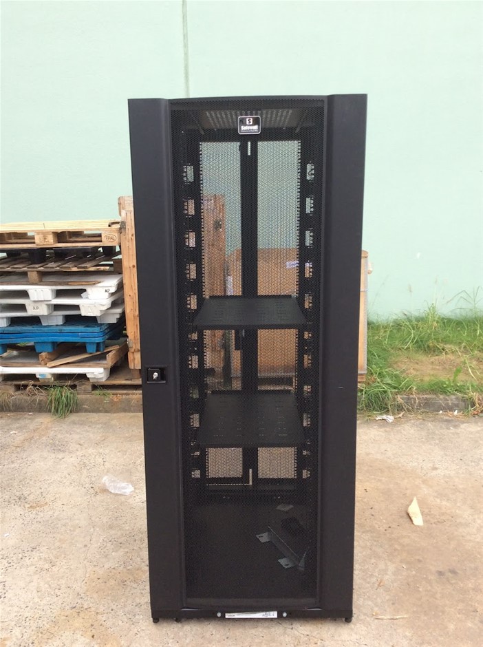 Safewell Server Rack Cabinet (Approx. 107×80×200 cm)