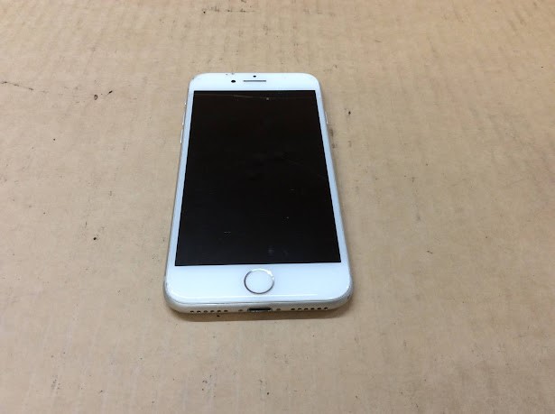 Apple iPhone 8(A1863) Phone 64GB