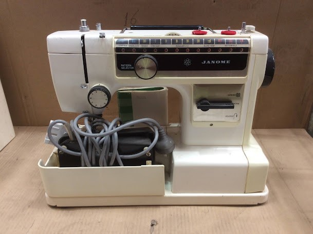 Janome Vintage Sewing Machine