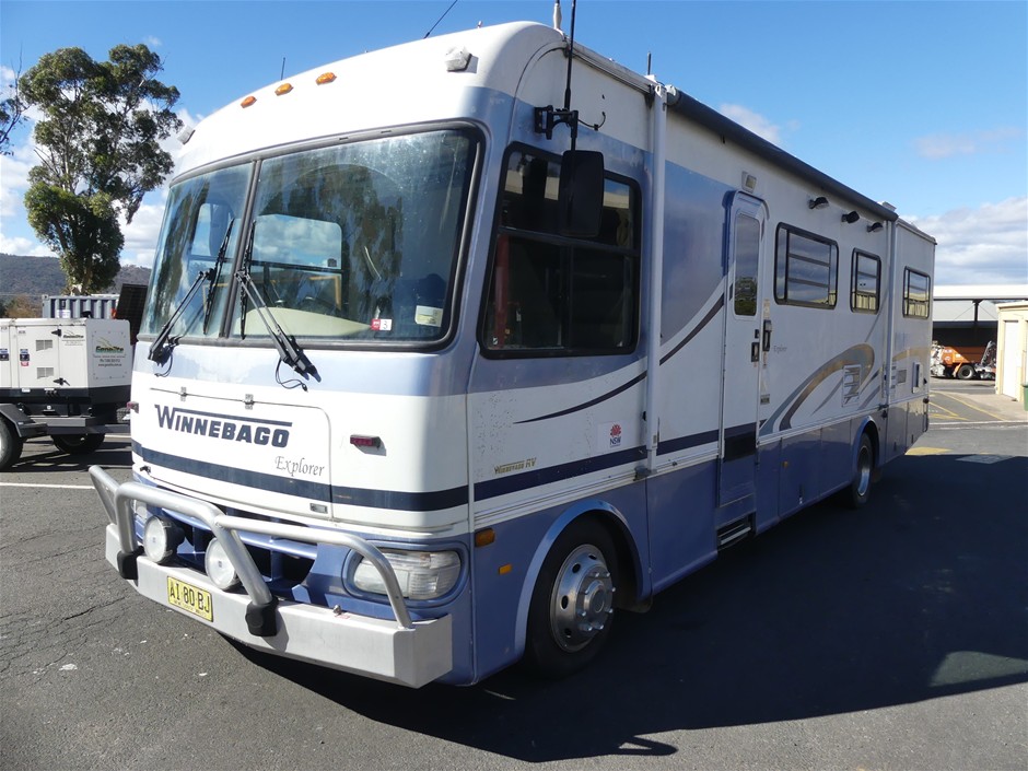 2005 Winnebago Workhorse Explorer Motorhome