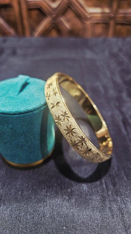 22KGold-filled/ITALY Yellow Gold Filled bangle -(stamped 22KGold-filled