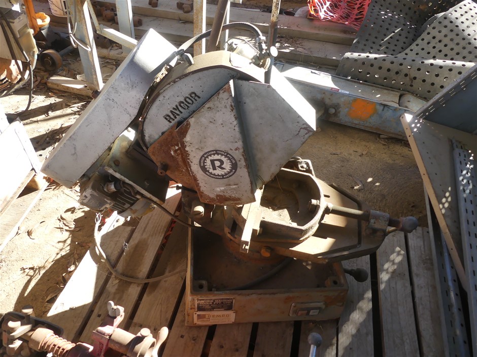 <B>Raygor Coldsaw</B>