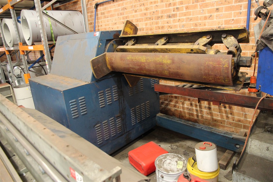 <B>Hangzhou Zhongyuan Sheet Metal Roll Decoiler Machine</B>