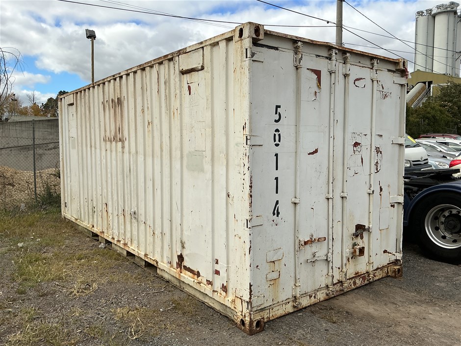 <p>Pusan steel co 6m X 2.4m h/2.6 Shipping Container</p>