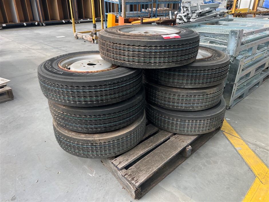 Pallet of Rims 6 Stud x 7