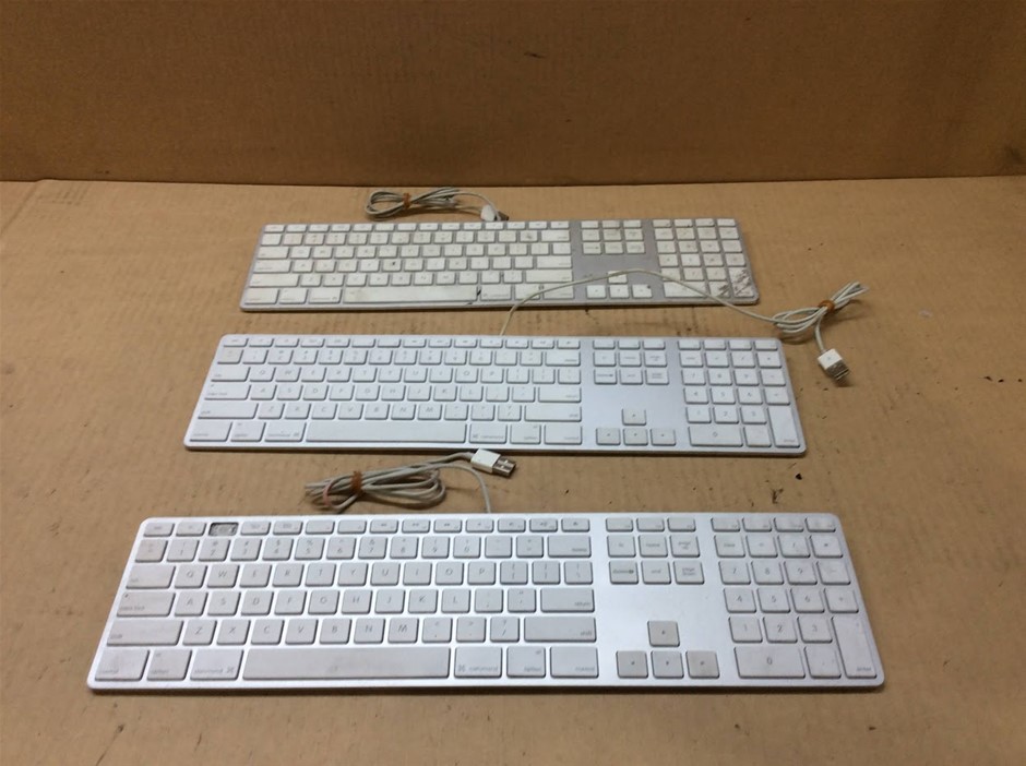 APPLE A1243 full-size aluminum Apple Keyboard (Lot of 3)