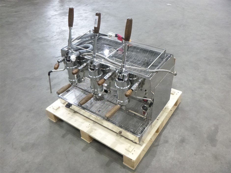 2021 Fracino FCL3LGP 3 Group High Performance Commercial Coffee Machine