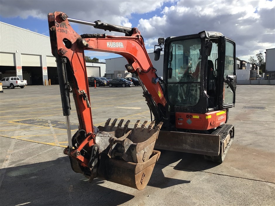 Unreserved Ex-Hire Excavation & Construction Equipment NSW 