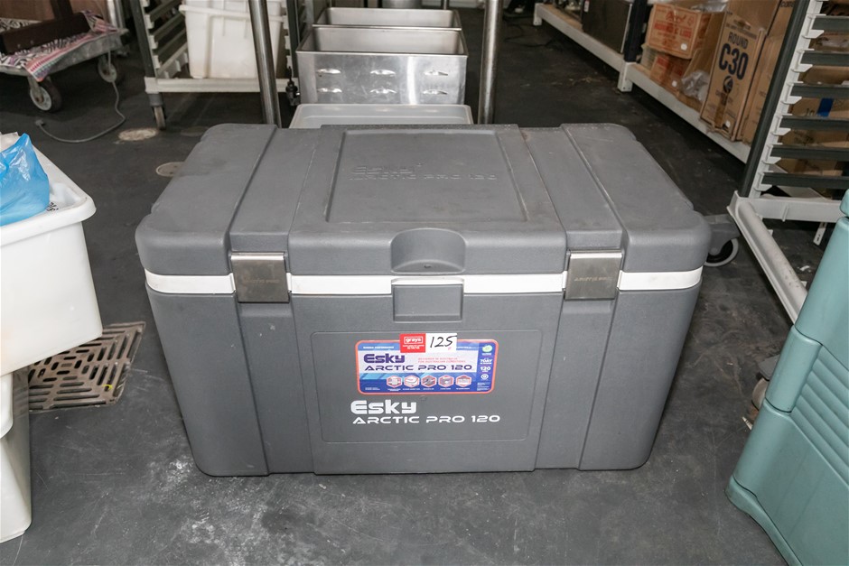 Esky Arctic Pro 120 Insulated Heavy Duty Food Cooler