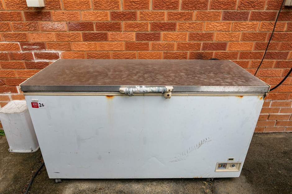 BRO Mobile Chest Freezer