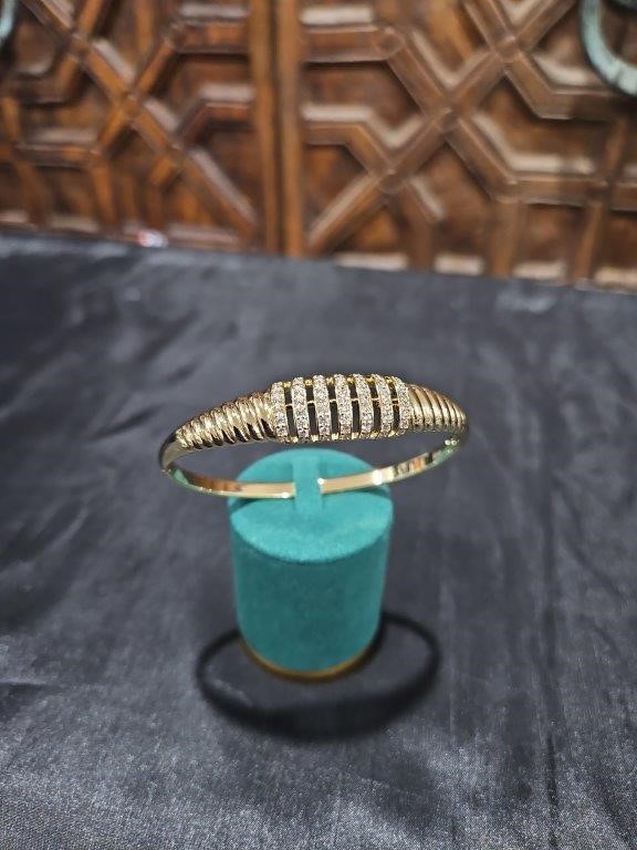 18K/Italy Gold Filled Bangle -(18K/Italy)-Warranty Quality-Bonus Gift