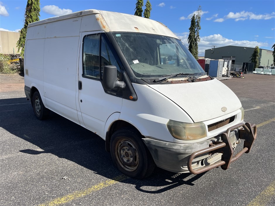 2003 Ford Transit T330 RWD Manual - 5 Speed Van