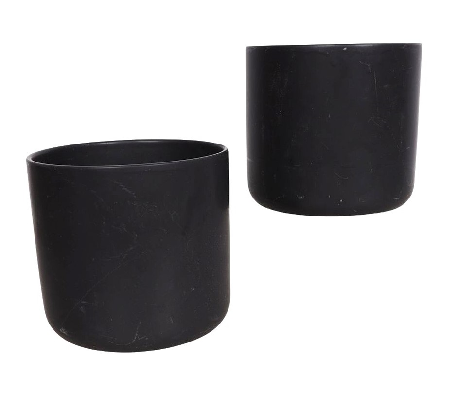 2 x Black Matte Plant Pots.