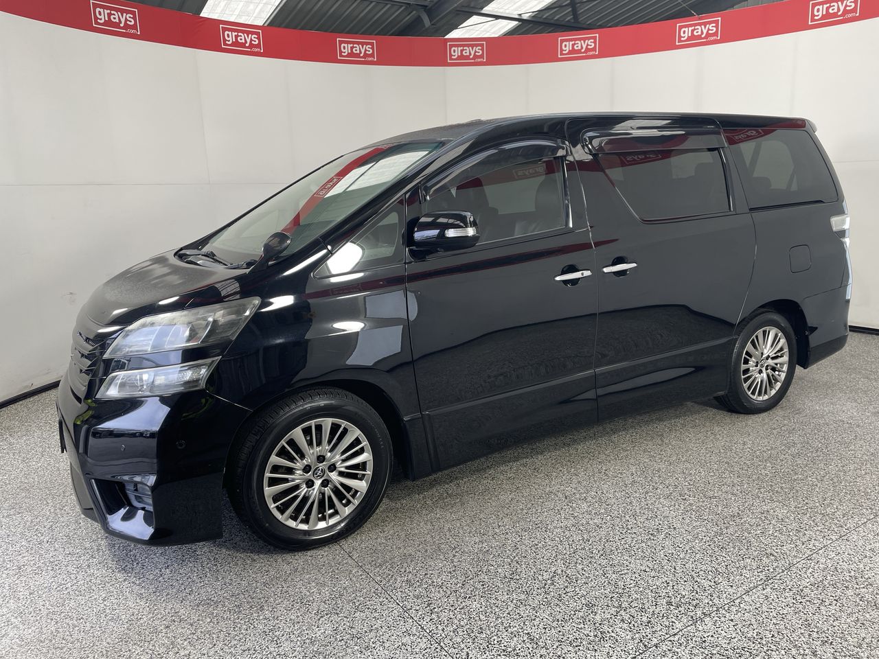 2009 Toyota Vellfire Automatic Import 7 Seats People Mover