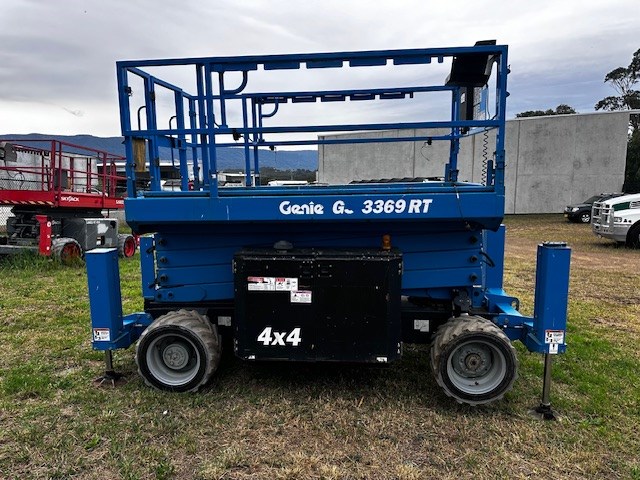 <p>GENIE GS-3369RT Scissor Lift</p>