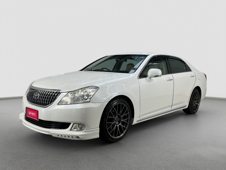 2009 Toyota  Crown V8 Hybrid sedan-Import