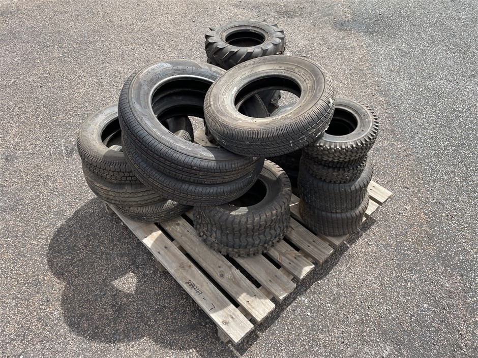 <p>Mixed Lot of ATV, Mower & Trailer Tyres</p>