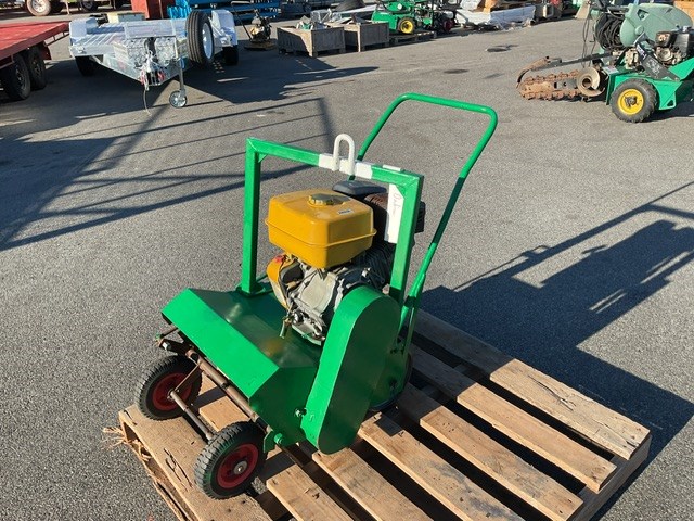 <p>Lawn Dethatcher </p>