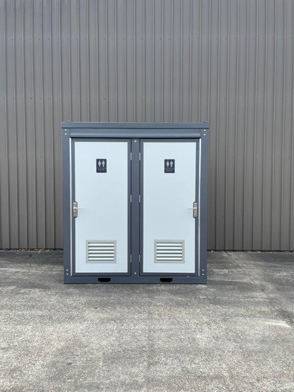1 x Double Toilet Block