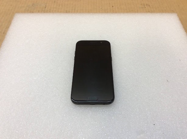 Samsung Galaxy A5 (2017) Phone 32GB