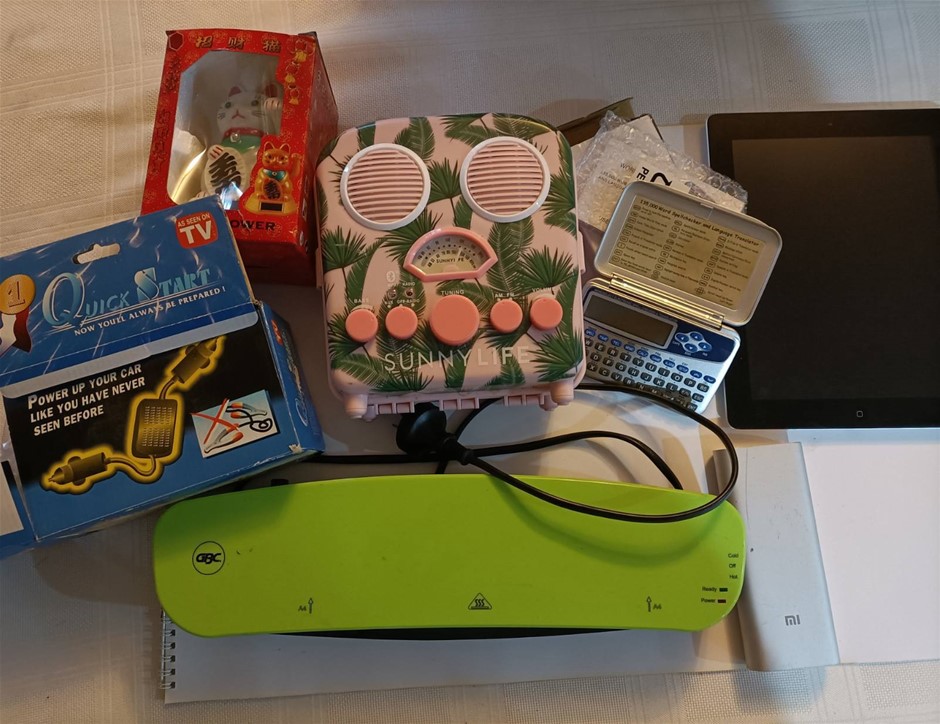 Misc Electronics & Not tested, Older Version iPad, Karaoke, A4 Laminator