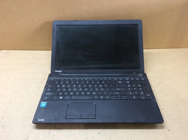 TOSHIBA SATELLITE C50-A Laptop CELERON 1005M 4GBRAM/160GB Black