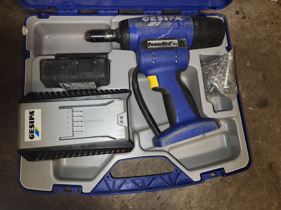 Gesipa POWERBIRD PRO Cordless Rivet Tool