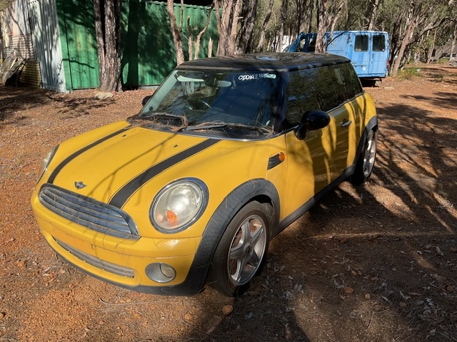 2009 Mini Cooper R56 Manual Hatchback (WOVR-REPAIRABLE)
