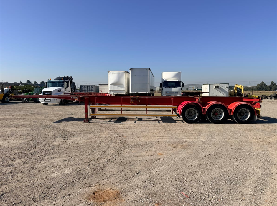 2008 Maxitrans ST3 Triaxle Skeletal Trailer