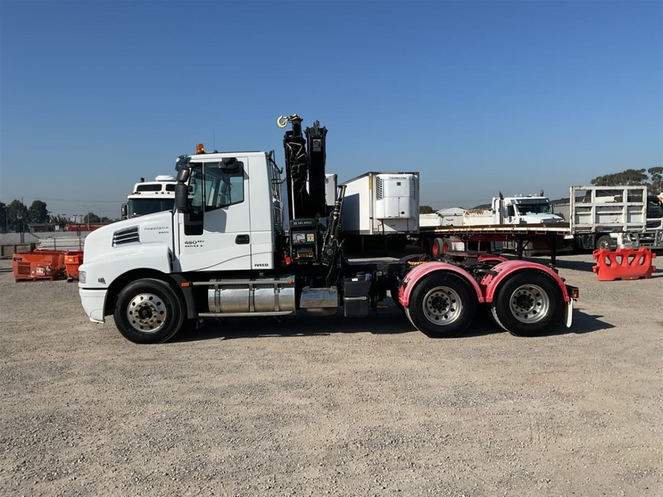 Prime Movers, Crane Trucks, Trailer Sets & Celtainers