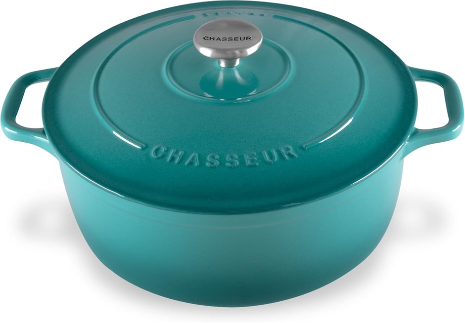 CHASSEUR Round French Oven, 28 cm, 6.1 Litre, Mediterranean Blue. NB: Minor