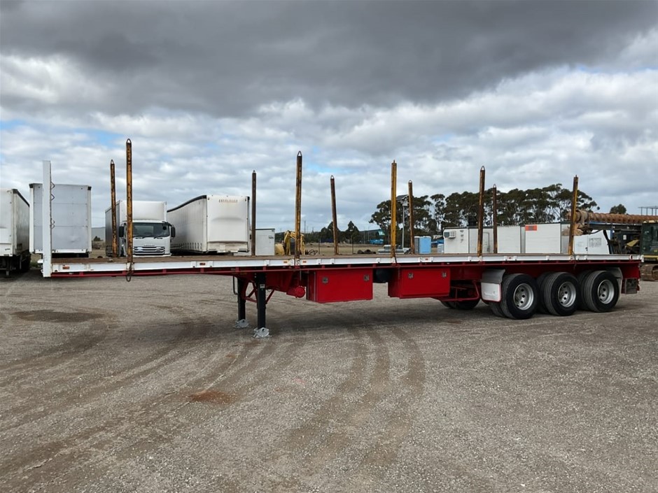 2010 Southern Cross Standard Extendable  Flat Top Trailer
