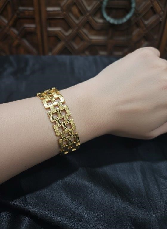 18k Stamped  Yellow Gold Filled Bracelet-Quality Guarantee-18.5cm-18mm