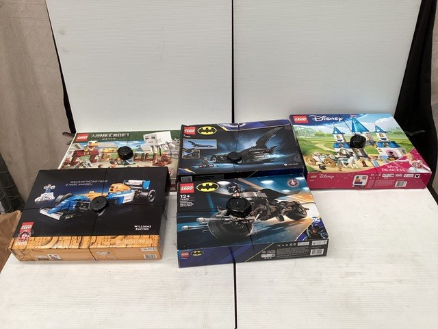 <p>Box Containing Assorted Lego</p>